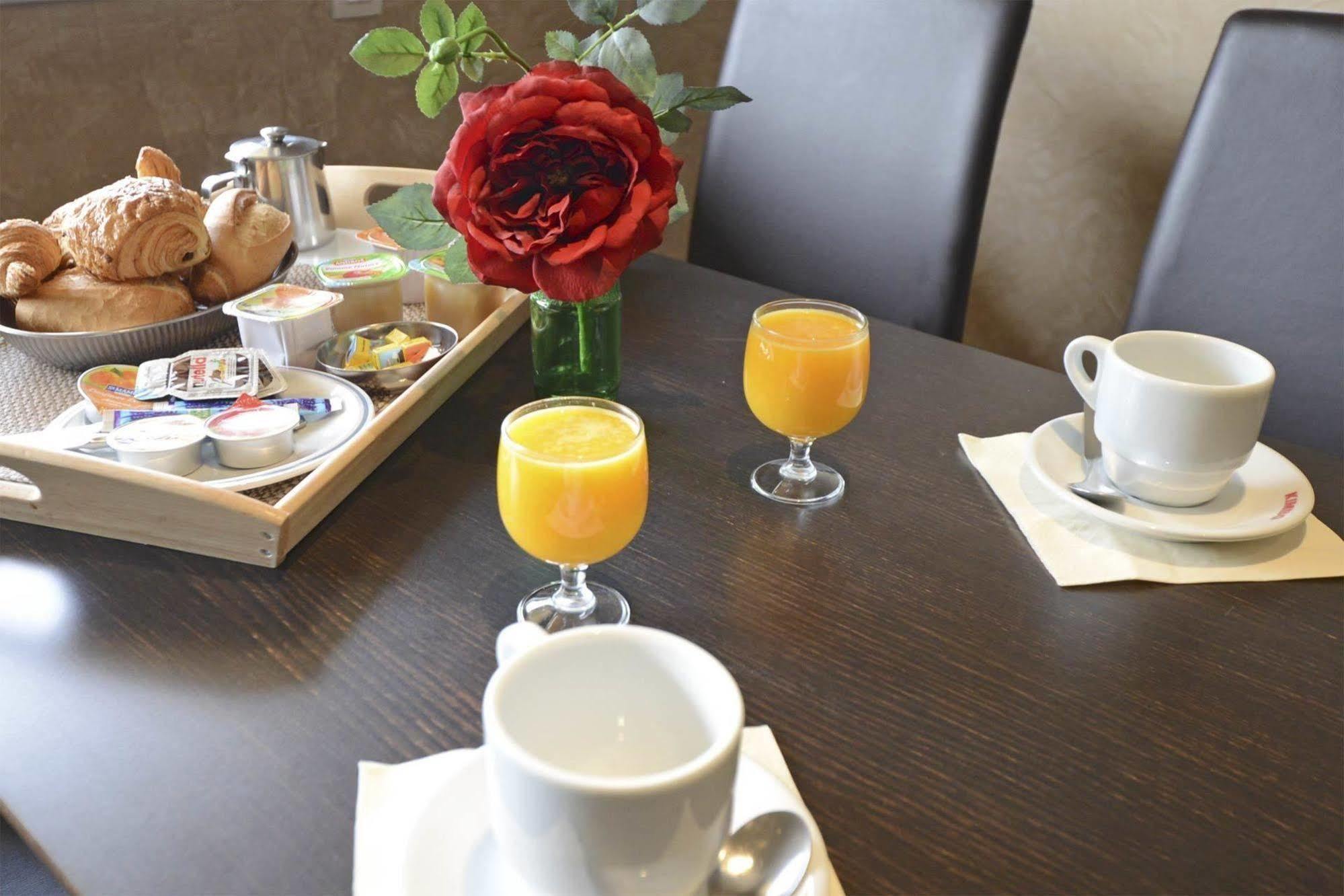 Hotel Poretta Луччана Екстер'єр фото